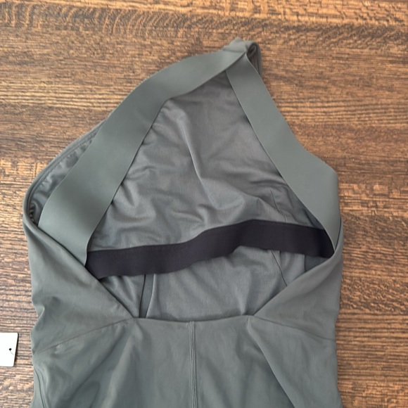 One-Shoulder Gray Women's Top - Picture 7 of 9